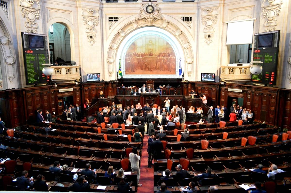 2-19-9--20 - AGÊNCIA DE NOTÍCIAS/PARCEIRO - Audiência presidida pelo Deputado André Ceciliano sobre o piso regional em projeto de lei 44/19, de autoria do Poder Executivo, realizada na Assembléia Legislativa do Rio de Janeiro, Centro do Rio, nesta terça-feira (19). Foto: Paulo Carneiro/Parceiro/Agência O Dia