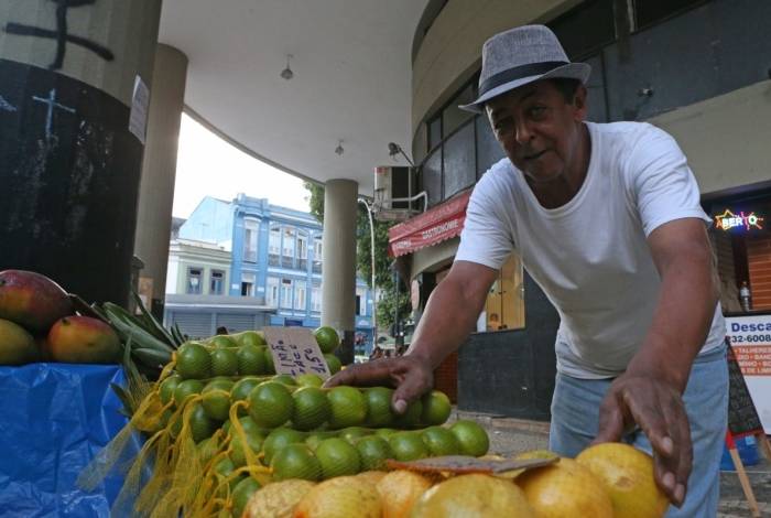 JosÃ© Ganolis, 64 anos, feirante, morador da Lapa