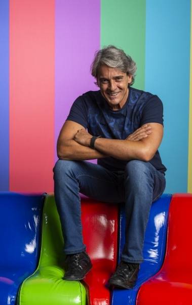 Alexandre Borges diz que ator tem emprego a vida toda 