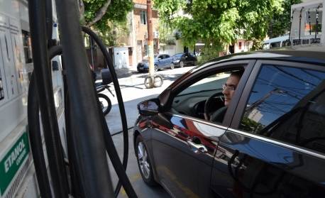 Preço do etanol sobe em 14 Estados e cai em 7 e no DF, mostra ANP; valor médio fica estável