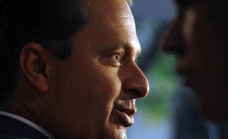 Lula homenageia Eduardo Campos, morto há 10 anos, e diz que seu legado vive nos filhos