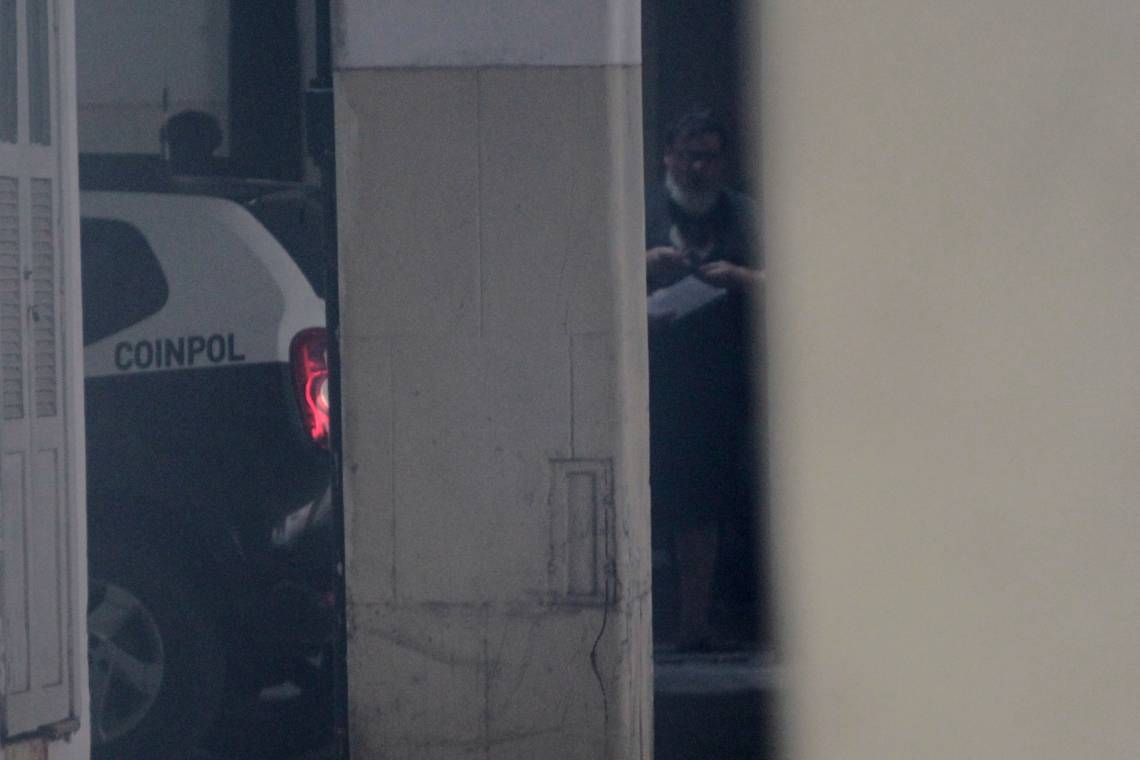 Rio de Janeiro 28/02/2019 - A Corregedoria da Polícia Civil faz, na manhã desta quinta-feira, uma operação contra policiais civis acusados de praticarem extorsão. Um dos alvos da ação, que é a terceira fase da Operação Quarto Elemento (de setembro de 2017), é o policial Flavio Pacca Castello Branco, de 57 anos, que é consultor de segurança do governador Wilson Witzel (PSC). Foto: Luciano Belford/Agência O Dia