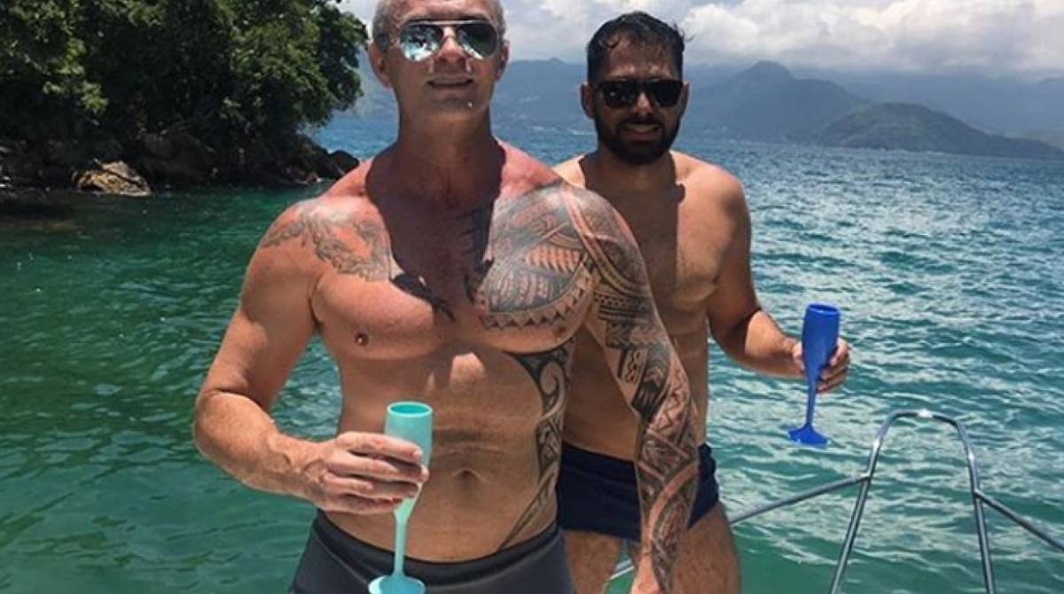 Paulo Barros e o namorado, Fábio Fonseca - Reprodução Internet