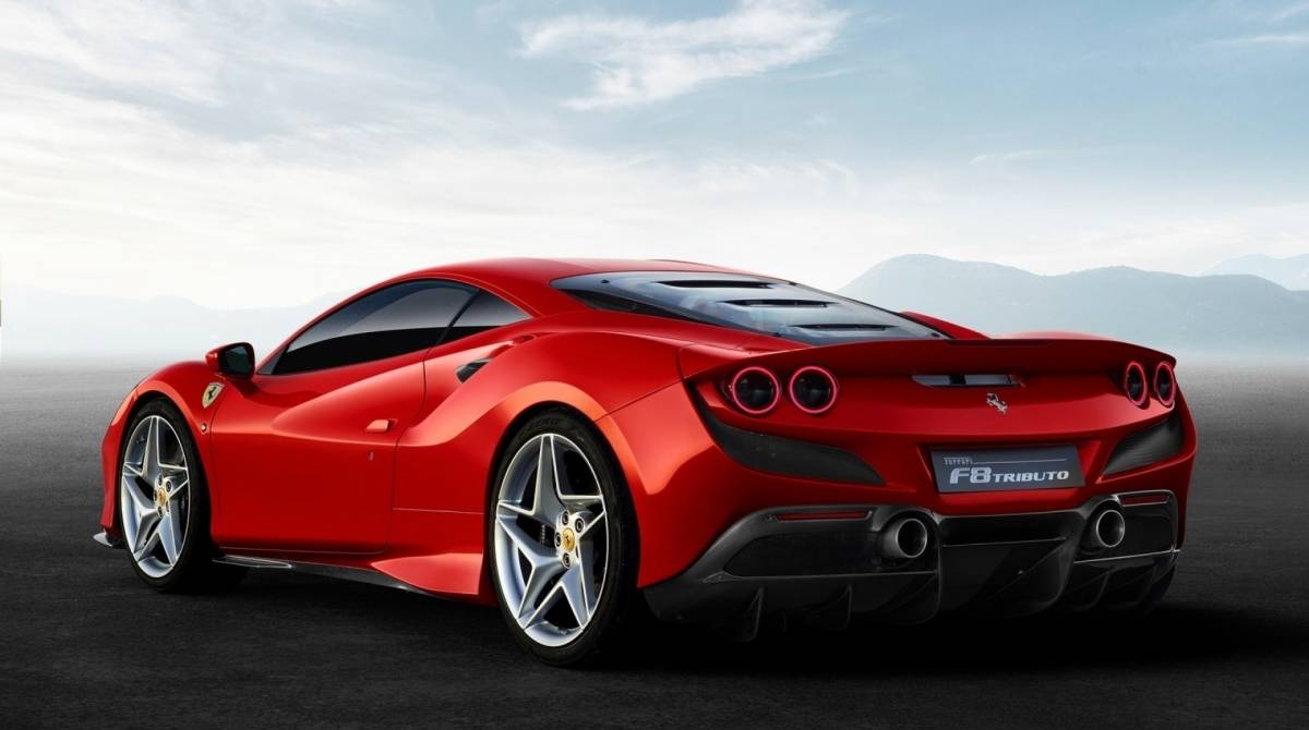 Ferrari lança nova F8 Tributo