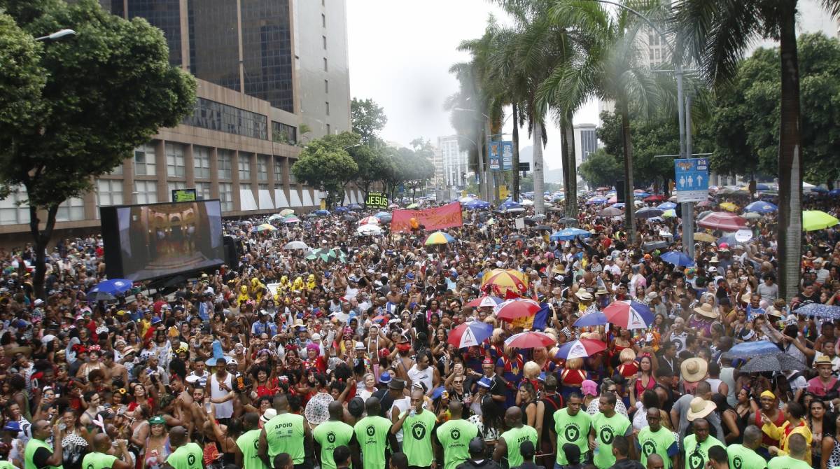 Rio de Janeiro - RJ - 02/03/2019 - Desfile de Blocos - Desfile do Bloco Cordao da Bola Preta, na Avenida Primeiro de Março, centro do Rio - Foto Reginaldo Pimenta / Agencia O Dia