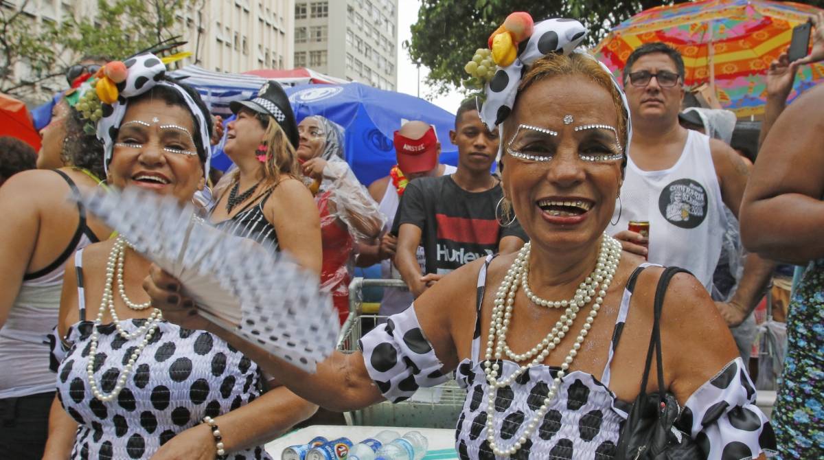 Rio de Janeiro - RJ  - 02/03/2019 - Desfile de Blocos - Desfile do Bloco Cordao da Bola Preta, na Avenida Primeiro de Mar&ccedil;o, centro do Rio - na foto, Gilda Pereira, 62 - Foto Reginaldo Pimenta / Agencia O Dia