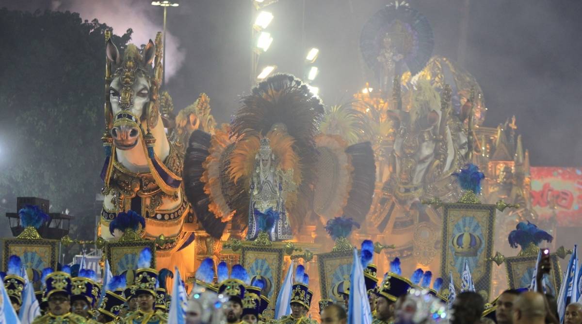 Carnaval 2019 - Desfile da Escola de Samba do Grupo Especial, G.R.E.S.Unidos de Vila Isabel, no Sambódromo da Marquês de SapucaÃ, no centro da cidade do Rio de Janeiro nesta segunda (04). Foto: Luciano Belford/Agência O Dia
