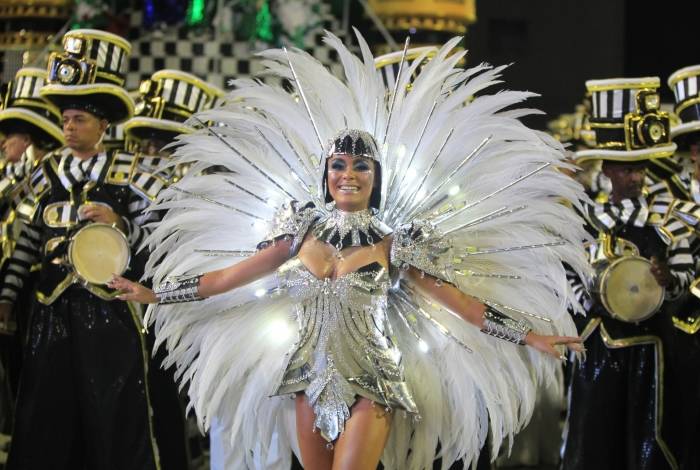 
Carnaval 2019 - Desfile da Escola de Samba do Grupo Especial, G.R.E.S. São Clemente, no Sambódromo da Marquês de Sapucaí, no centro da cidade do Rio de Janeiro neste domingo(04). Foto: Luciano Belford/Agência O Dia
