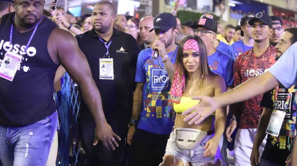 Luz na passarela que lá vem eles!