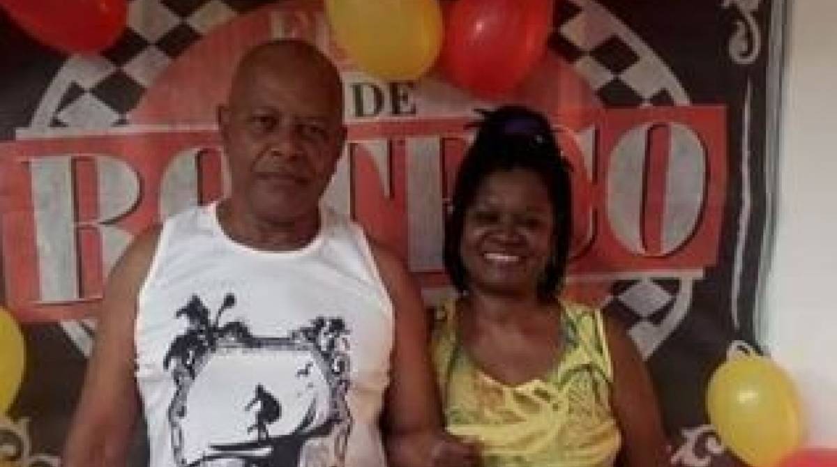 Casal voltava de bloco em S&atilde;o Jo&atilde;o de Meriti quando uma forte chuva atingiu a regi&atilde;o - Arquivo Pessoal