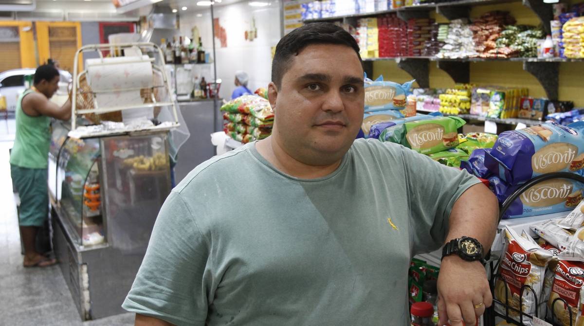08/03/2019 - O Dia no seu bairro - Equipe de reportagem de O Dia vai a Sao Cristovao verificar os problemas do bairro e conversar com moradores e comerciantes do local. Na imagem, Roberto Cordeiro fala sobre o assunto. Foto de Alexandre Brum / Agencia O Dia