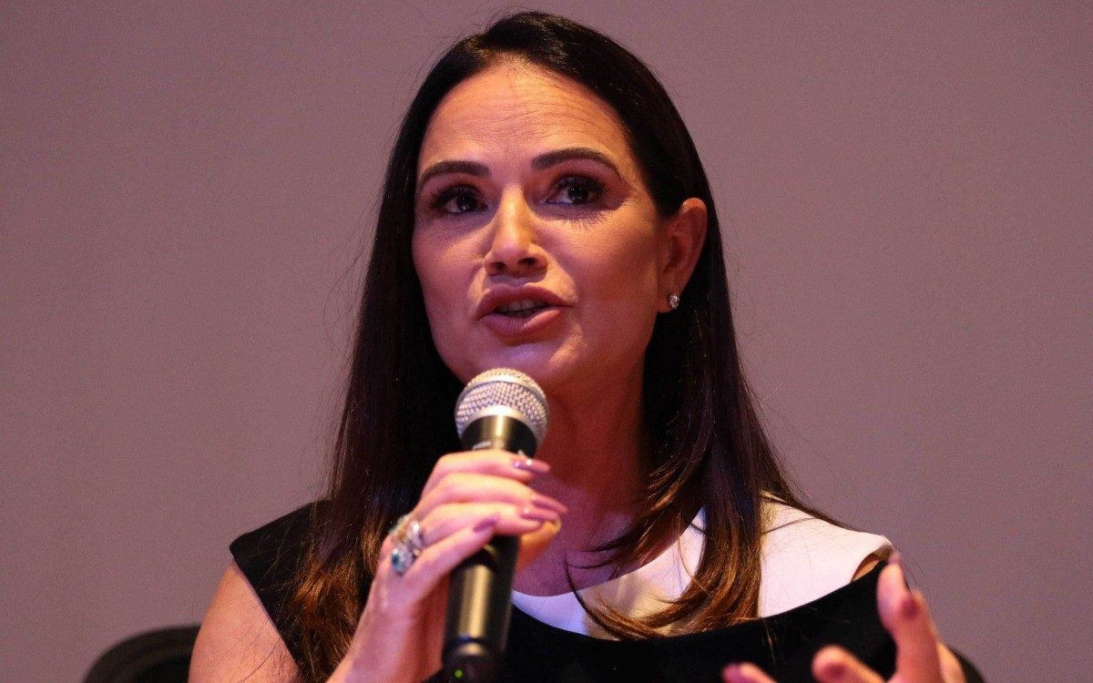 2019-03-08 - AG&Ecirc;NCIA DE NOT&Iacute;CIAS/PARCEIRO - Atividades em comemora&ccedil;&atilde;o ao m&ecirc;s da mulher, onde foi firmada parceria para ampliar os servi&ccedil;os p&uacute;blicos e lan&ccedil;amento da campanha de valoriza&ccedil;&atilde;o "Mulher Voc&ecirc; Pode", contou com a participa&ccedil;&atilde;o da modelo Luiza Brunet, realizado no audit&oacute;rio Espa&ccedil;o da Cidadania "Andr&eacute; Franco Montoro", localizado no p&aacute;tio do col&eacute;gio, regi&atilde;o central de S&atilde;o Paulo, na tarde desta sexta-feira (08). Foto: Paulo Guereta/Parceiro/Ag&ecirc;ncia O Dia