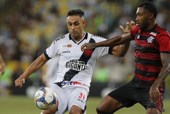 Werley exalta rivalidade entre Vasco e Flamengo: 'Mesmo 