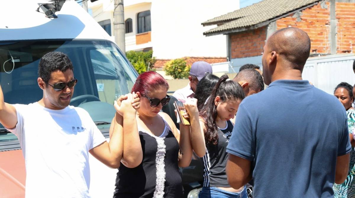 São Paulo (SP), 13/03/2019 - AGÊNCIA DE NOTÍCIAS - PARCEIRO - Crime-SP - Dois bandidos invadiram a Escola Estadual Raul Brasil e atiraram contra alunos e funcionarios, deixando 7 pessoas mortas e 17 feridos, localizado na Otavio Miguel da Silva, 52 - Parque Suzano, em Suzano, cidade da Grande Sao Paulo. Os bandidos, se suicidaram em sequencia. - Foto: Paulo Guereta/Parceiro/Agência O Dia
