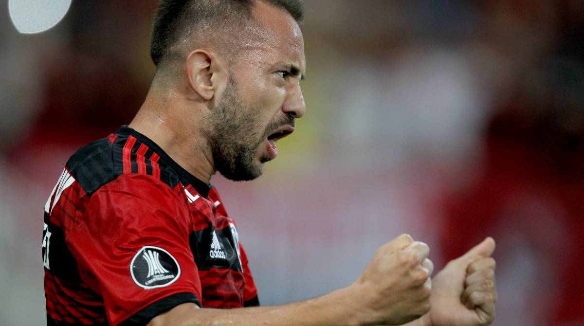 O meia Everton Ribeiro, destaque do atual elenco do Flamengo - Luciano Belford/Agencia O Dia
