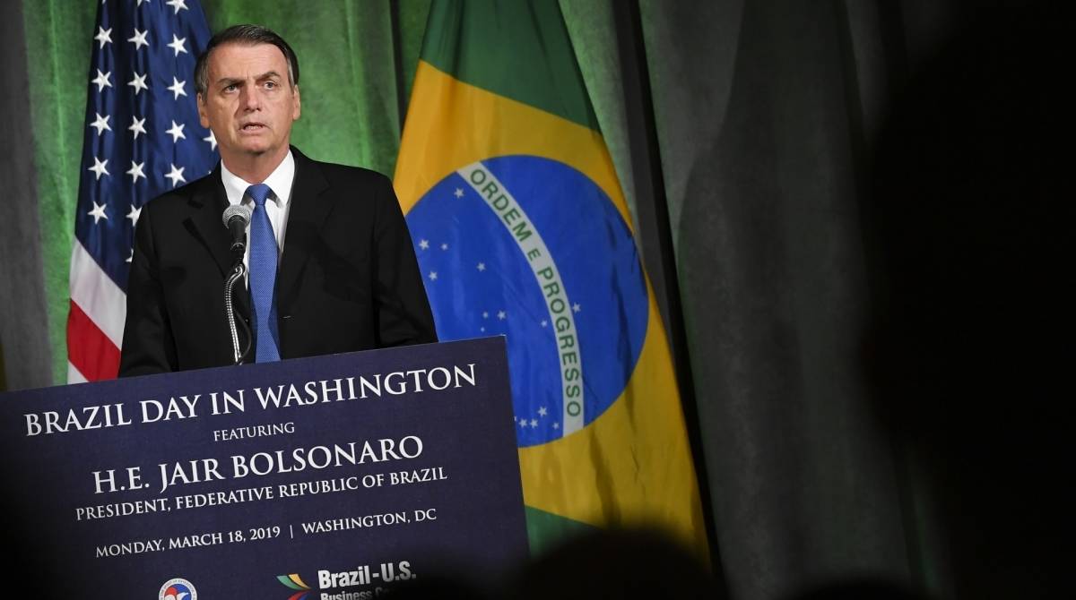 A viagem deve ocorrer na mesma data prevista, entre 14 e 16 de maio - MANDEL NGAN / AFP