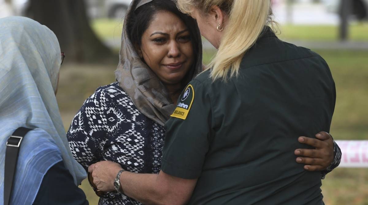 Massaacre em Christchurch, na Nova Zelândia, cometido por um supremacista branco destacou o que os analistas dizem ser o problema global de uma ameaça de extrema-direita - William West/ AFP