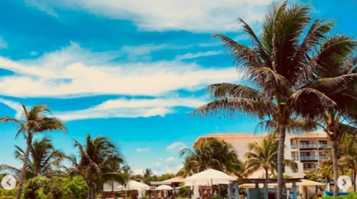 Lívia Andrade curte viagem ao México 