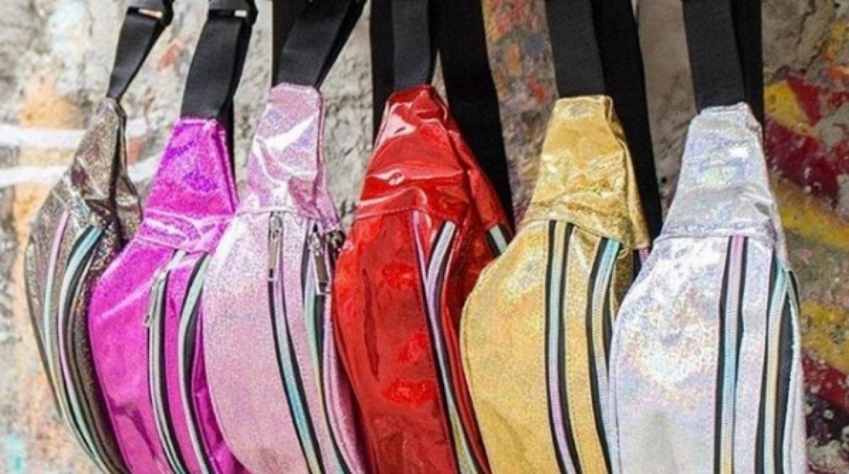 matéria sobre o retorno das pochetes à moda