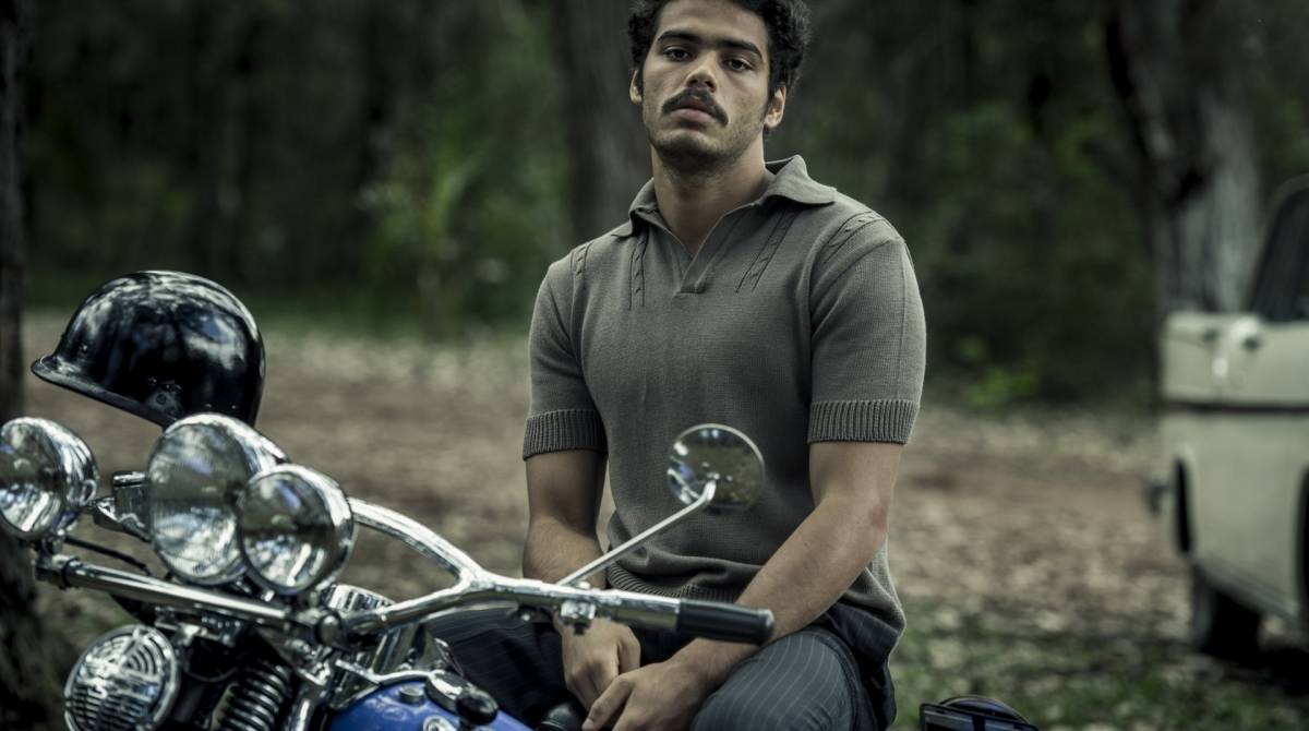 Renato (Enzo Romani) na minissérie \'Se Eu Fechar os Olhos Agora\', da Globo