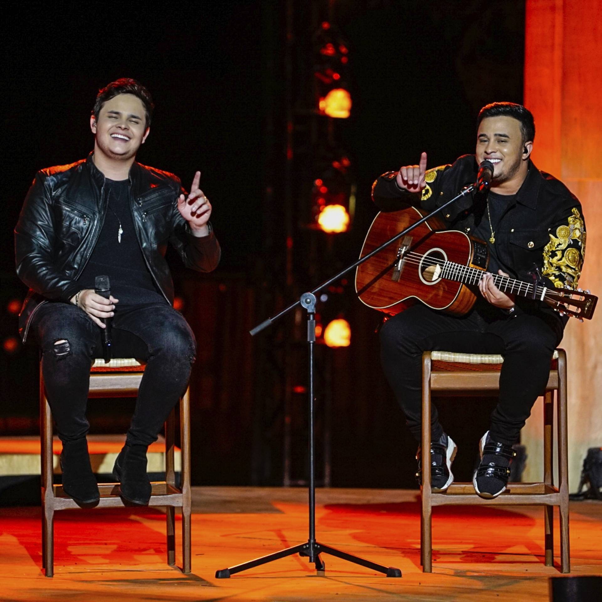 Matheus & Kauan: dupla quer fazer cinema e teatro, e lança novo DVD, 'Tem Moda Pra Tudo'