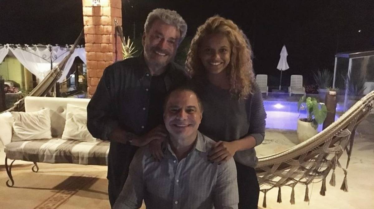 Thainá Duarte com Edney Silvestre e Ricardo Linhares