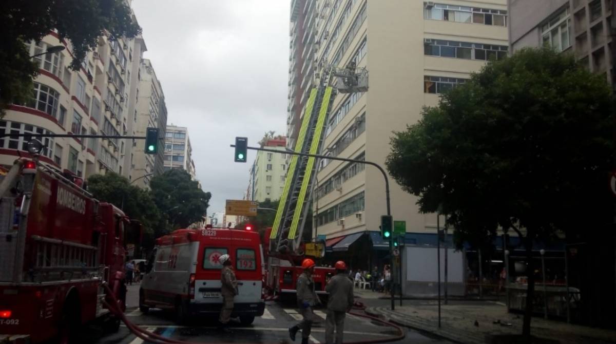 Trecho da Rua Barata foi interditada por conta do inc&ecirc;ndio 