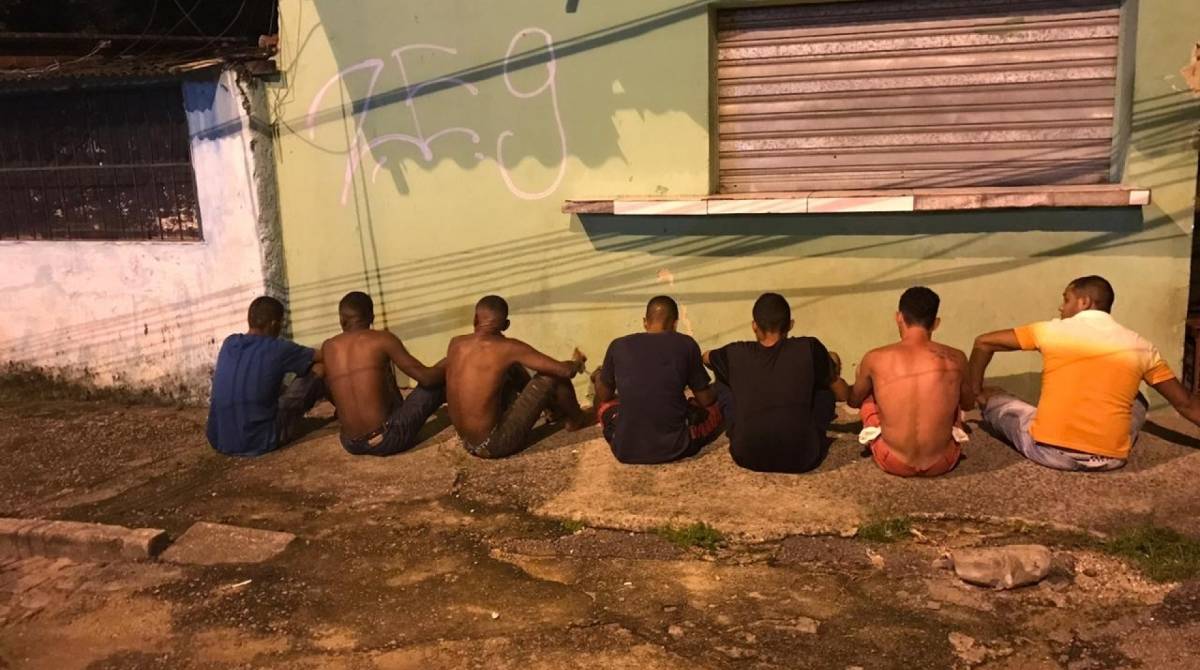 Sete pessoas foram presas na comunidade Palmeira, em Belford Roxo - Divulgação / Polícia Civil