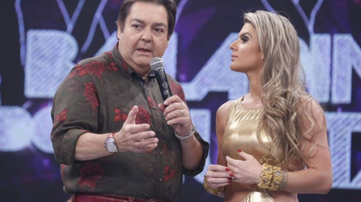 Faust&atilde;o Mirella Santos 