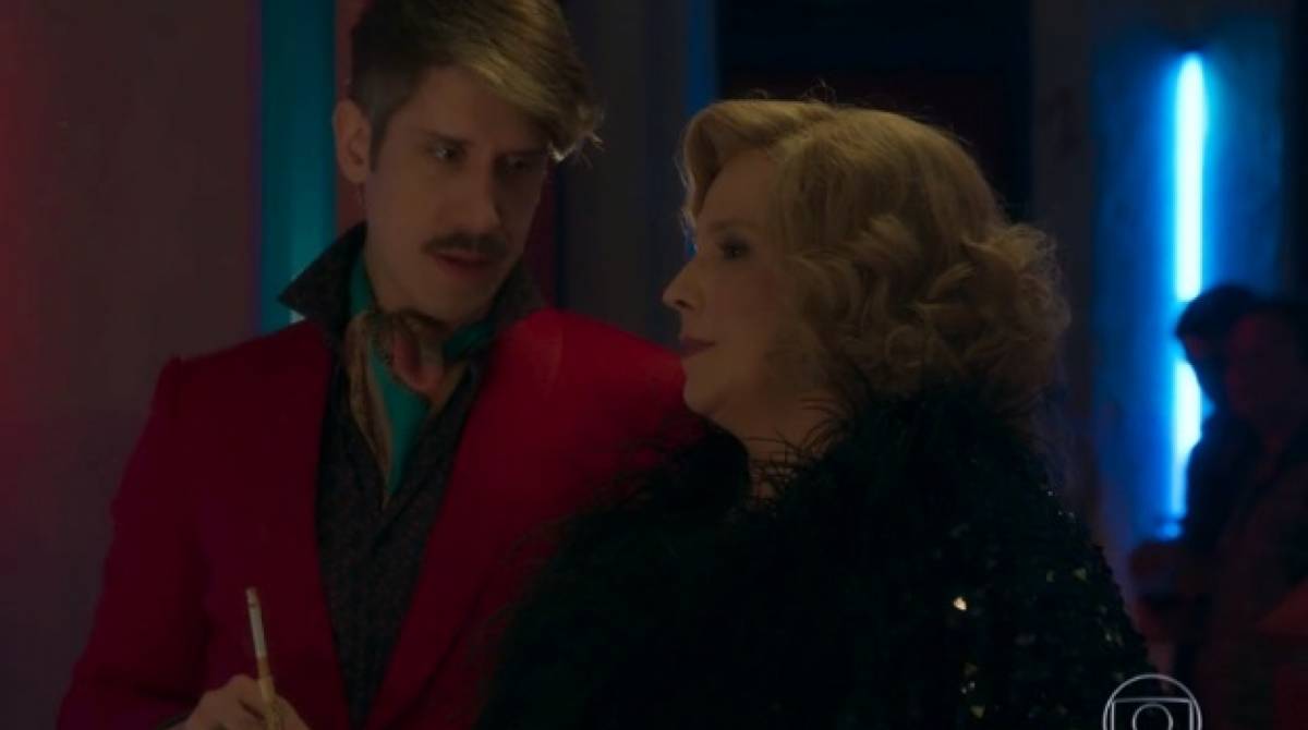 Adamastor (Theodoro Cochrane) e Ondina (Ana Beatriz Nogueira)