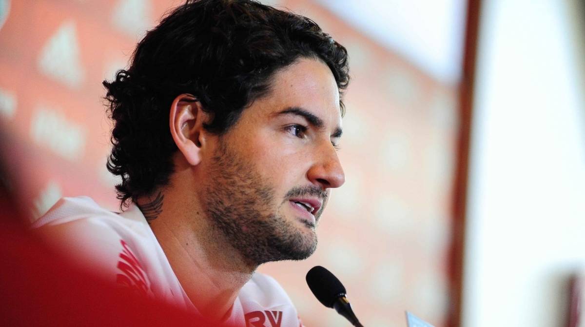 29/03/2019 - AGÃÂNCIA DE NOTICIAS - PARCEIRO - O jogador Alexandre Pato ÃÂ© apresentado no Sao Paulo Fc como novo reforÃÂ§o para temporada 2019, no CT da Barra Funda, Zona Oeste de SÃÂ£o Paulo, na tarde desta sexta-feira, 29. Foto: Renato Gizzi/Parceiro/AgÃÂªncia O Dia - Renato Gizzi/Parceiro/Agência O Dia