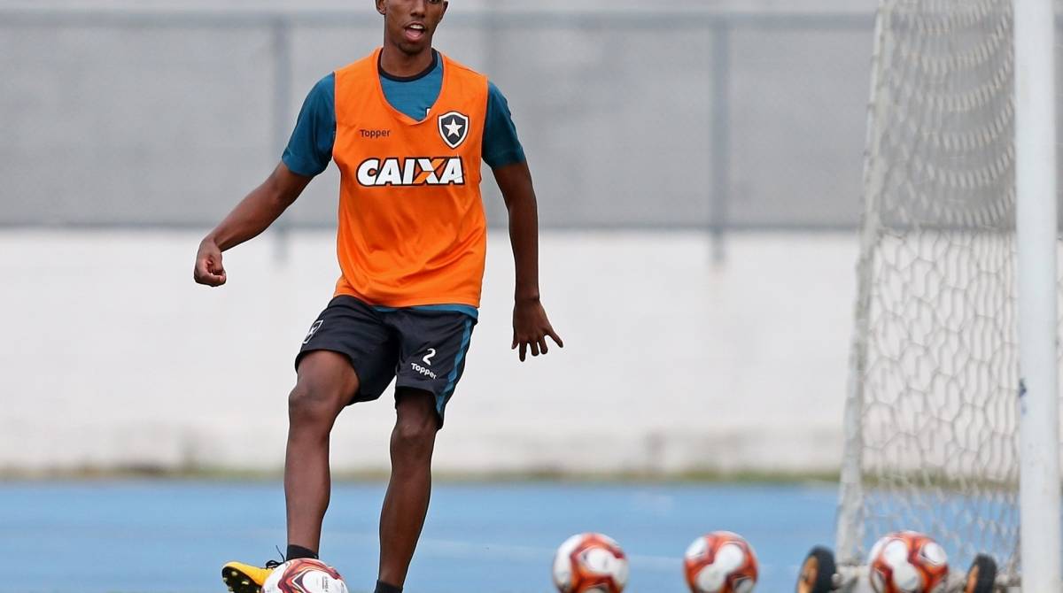 Inversor puede ayudar a São Paulo a negociar con Botafogo by Kanu |  Botafogo