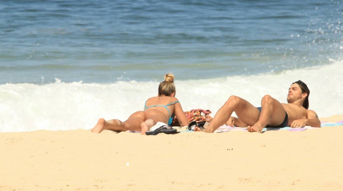 Casal faz sexo na Praia de Ipanema, Rio de Janeiro, Descubra o sabor do  desafio com una bet