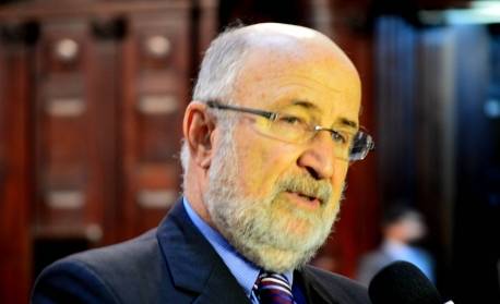 Deputado entra com pedido de urgência para votação de reposição salarial de servidores