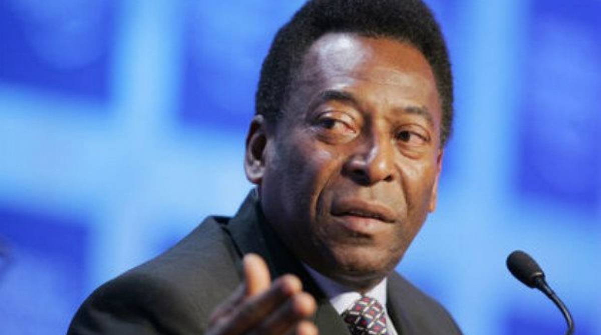 Pelé fez a revelação na rede