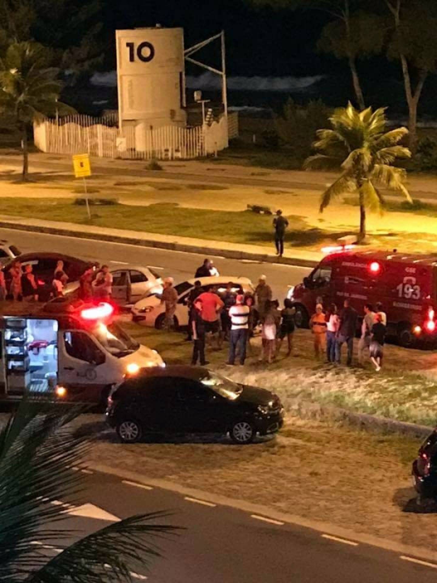 Duas pessoas são baleadas durante assalto no Recreio Rio de Janeiro O Dia