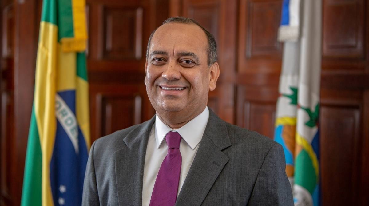 Max - Rafael Wallace