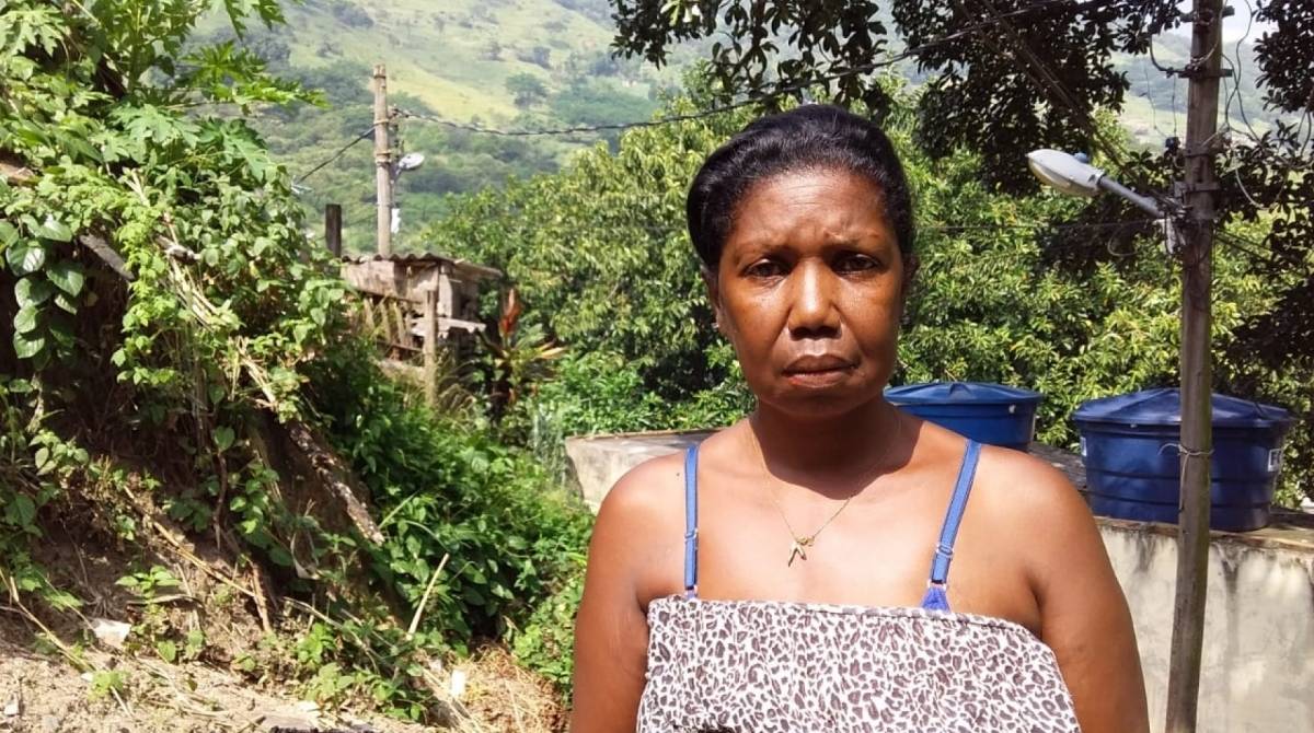 Ana Lúcia, moradora da comunidade