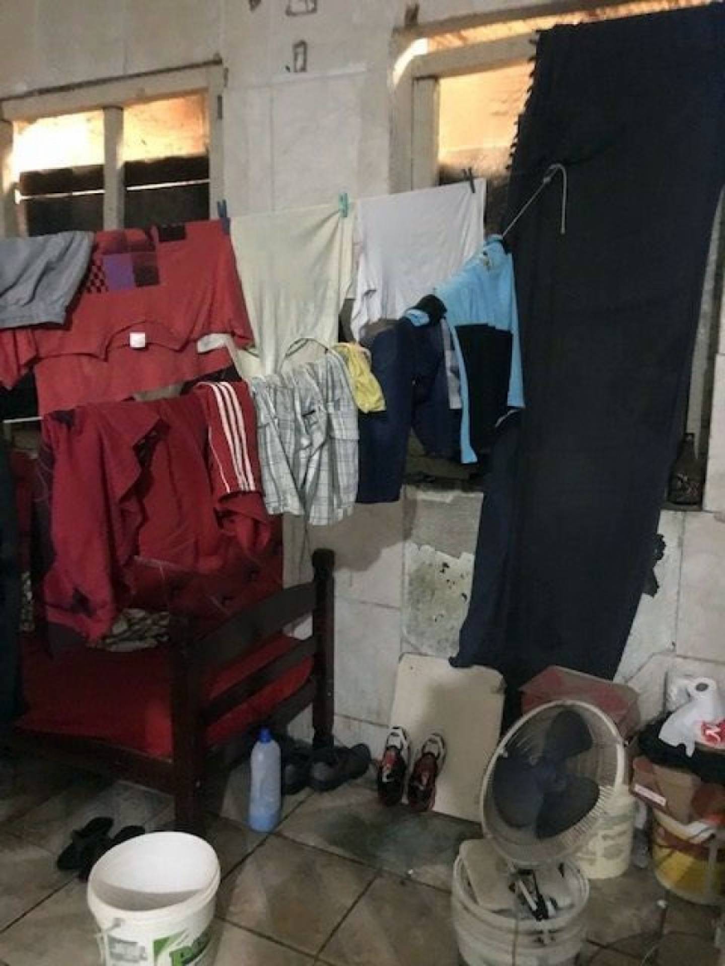Profissionais moravam em condições análogas à escravidão