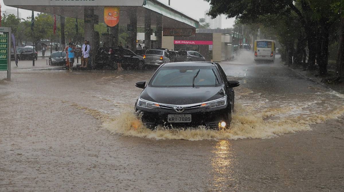 Forte chuva que atingiu a cidade do Rio de Janeiro