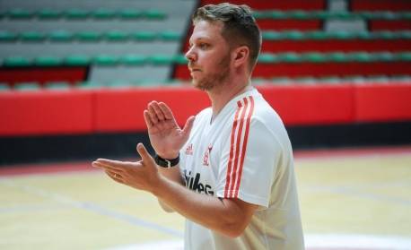 Técnico do Flamengo é anunciado para a seleção masculina de basquete