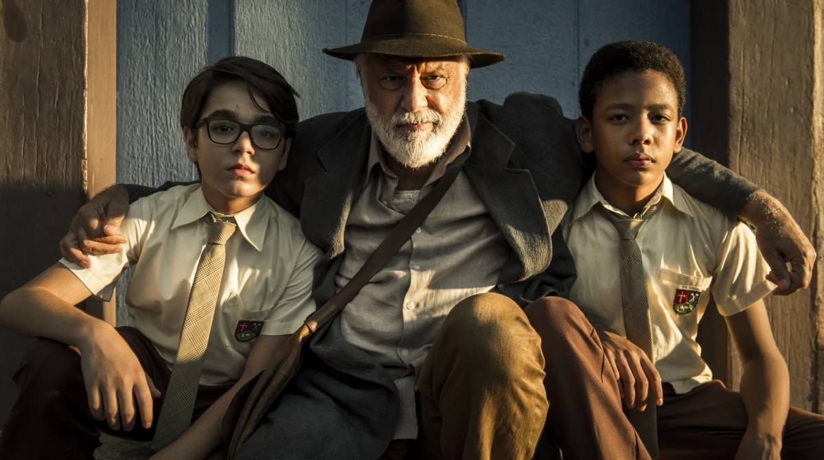 Edaurdo (Xande Valois), Ubiratan (Antônio Fagundes) e Paulo (João Gabriel D\'Aleluia)      