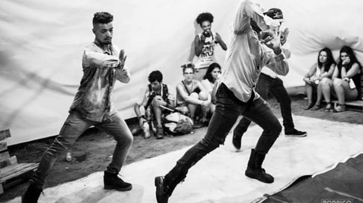 Além de apresentações musicais, o Grito Festival também promove outras manifestações artísticas