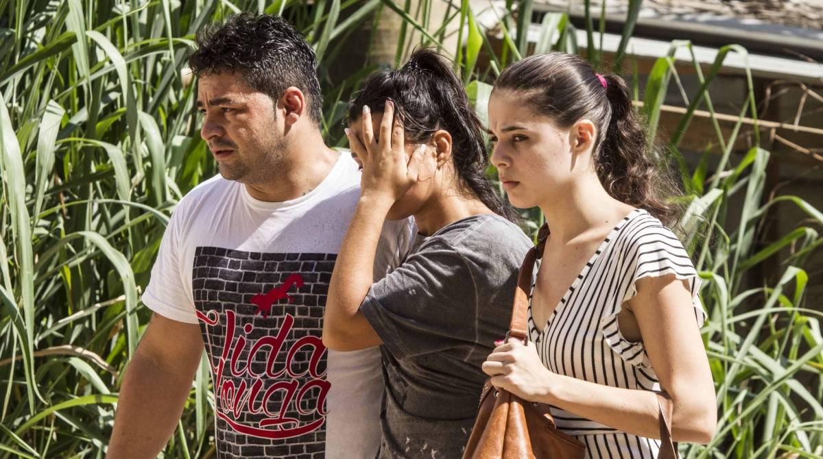 Rio de Janeiro, 13 de abril, Muzema. Desabamento em Muzema. Willian e Adilson (negro). Foto Marcio Mercante / Agencia O Dia.