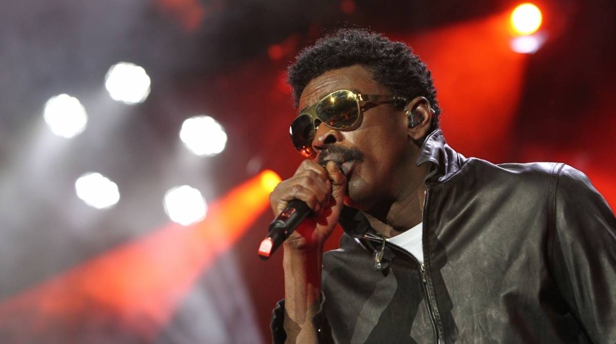 Seu Jorge faz show em Baile Charme no Circo Voador