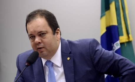 Câmara fecha acordo com Lula e reduz prazo da PEC de dois para um ano