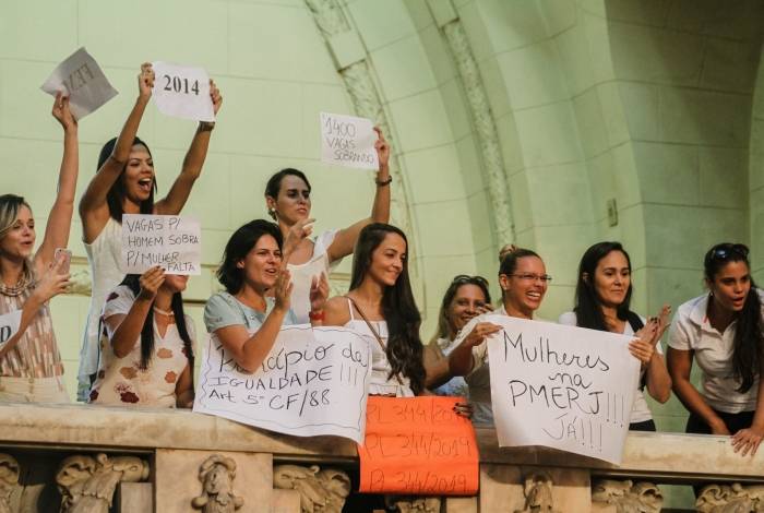 Aprovadas e aprovados em concurso para a PM articularam com o presidente da Alerj, AndrÃ© Ceciliano, que apresentasse projeto de lei