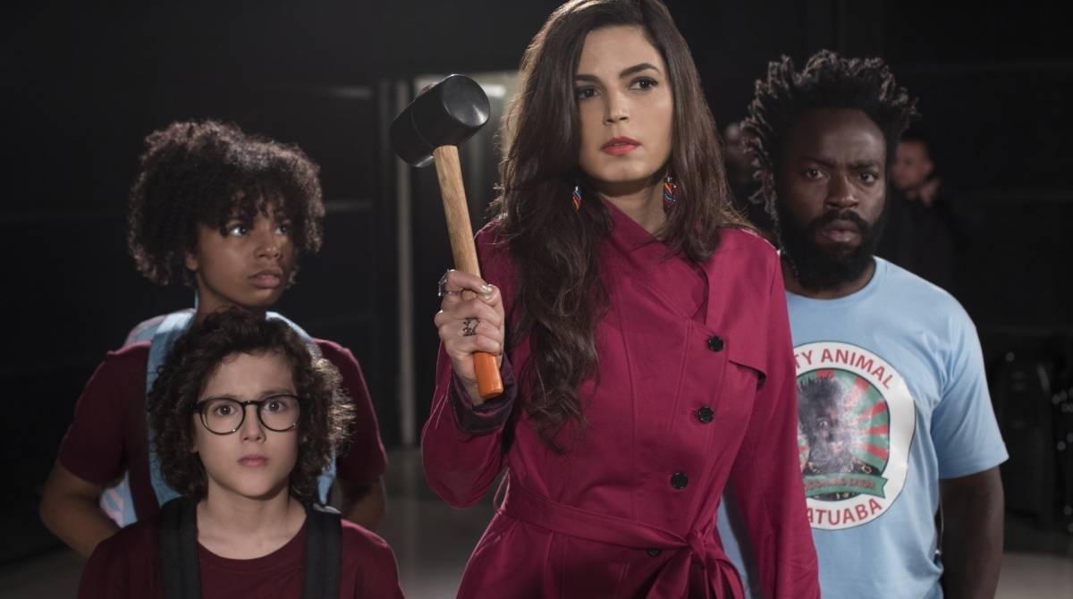 Cindy (Sabrina Nonata), Brandon (Cauã Gonçalves), Samantha (Emanuelle Araújo) e Dodói (Douglas Silva): segunda temporada de \'Samantha\', na Netflix
