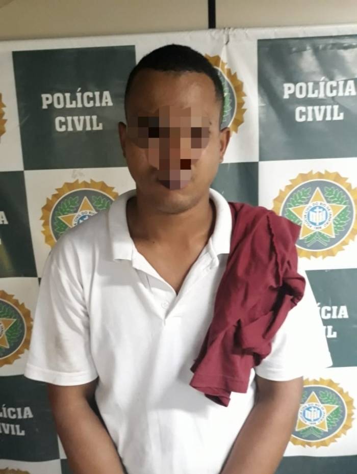 Homem foi preso após agredir a ex-companheira na Baixada