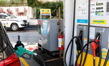 Preço do diesel na bomba volta a subir neste mês